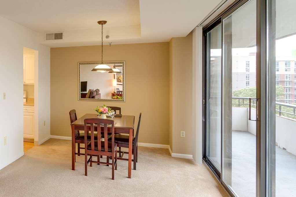 Oakwood Arlington Aparthotel Ruang foto